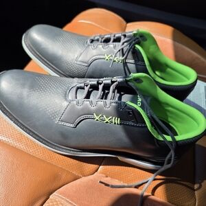 Men's Black and Green Golf Shoes